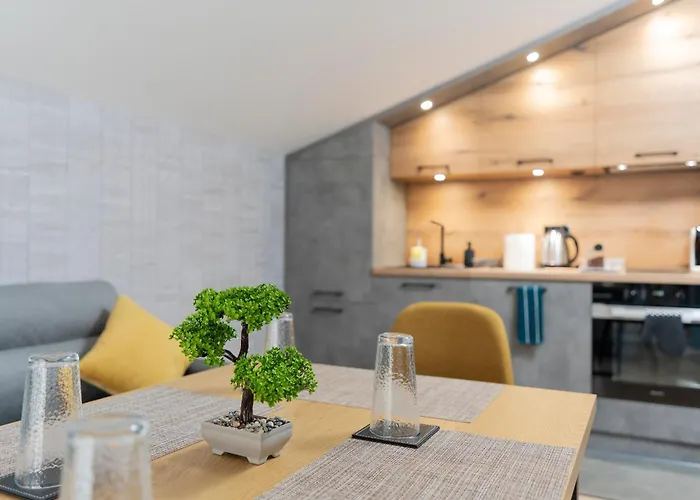 Urban Five #3 - Stylish One-bedroom With Kitchen & Parking * Veliko Tărnovo